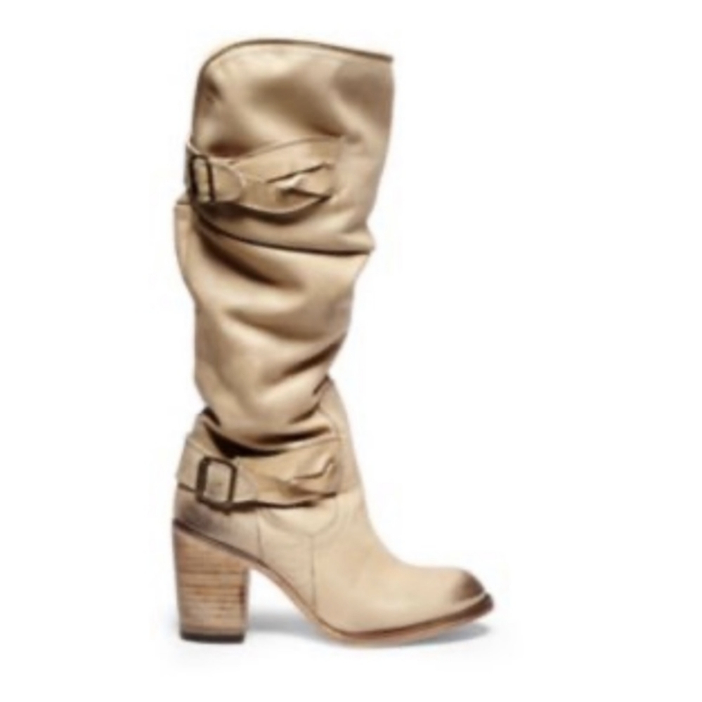 RARE Freebird by Steven 'BRUSH' boots in distressed cream color Size 9
